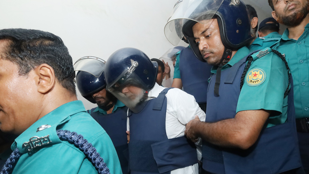 যাত্রাবাড়ীতে কিশোর আহাদ হত্যা মামলায় বিচারপতি খায়রুল হক কারাগারে