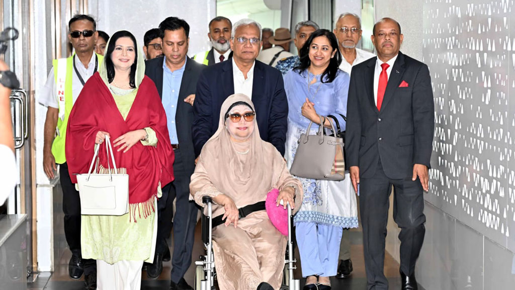 খালেদ জিয়ার দেশে ফেরা নিয়ে যা বলছে আন্তর্জাতিক গণমাধ্যমগুলো