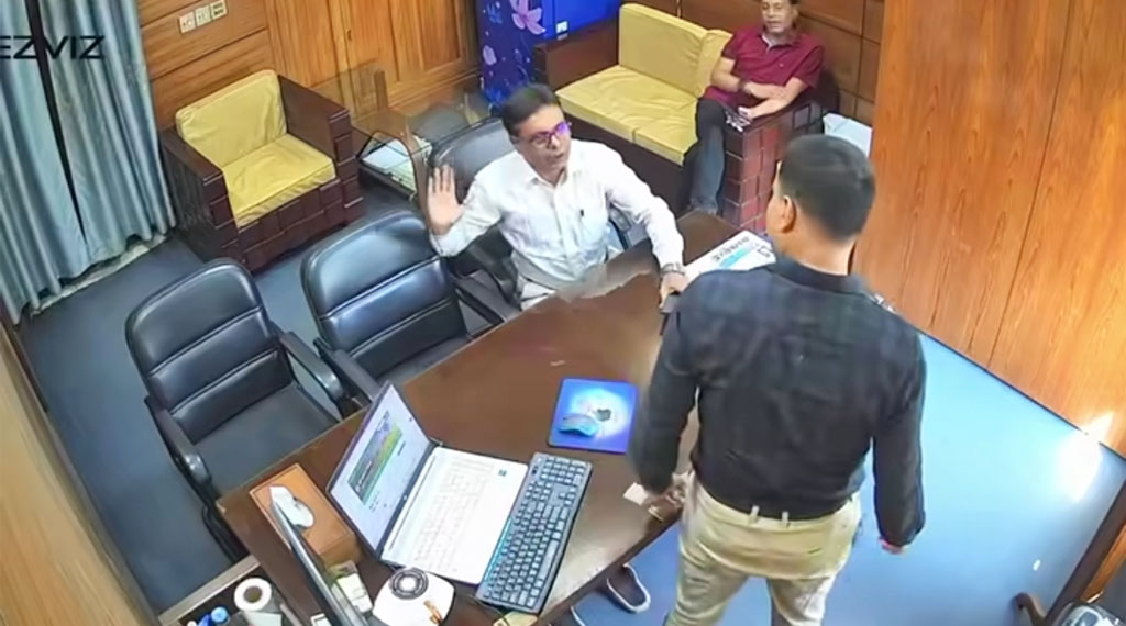 খামারবাড়িতে দরপত্র না পেয়ে প্রকল্প পরিচালককে ‘থাপ্পড় মারার হুমকি’