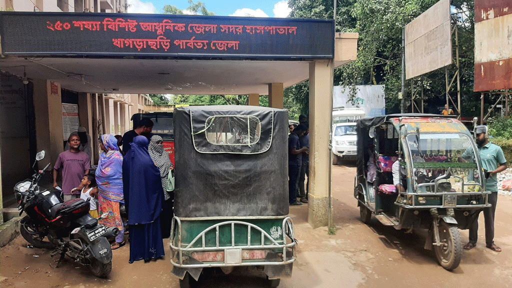 পালাতে গিয়ে ছাদ থেকে পড়ে ‘মগ লিবারেশন পার্টির’ সদস্য নিহত