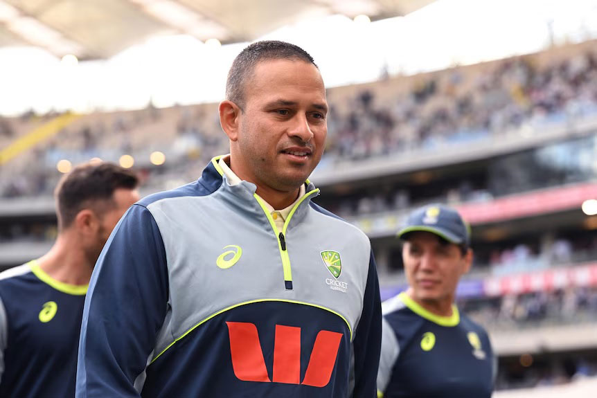 উইকেটের সমালোচনা করে বেকায়দায় উসমান খাজা