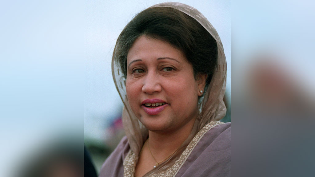 দিনাজপুরের মেয়ে পুতুলের স্মৃতিবিজড়িত তৈয়বা ভিলায় শোকের ছায়া