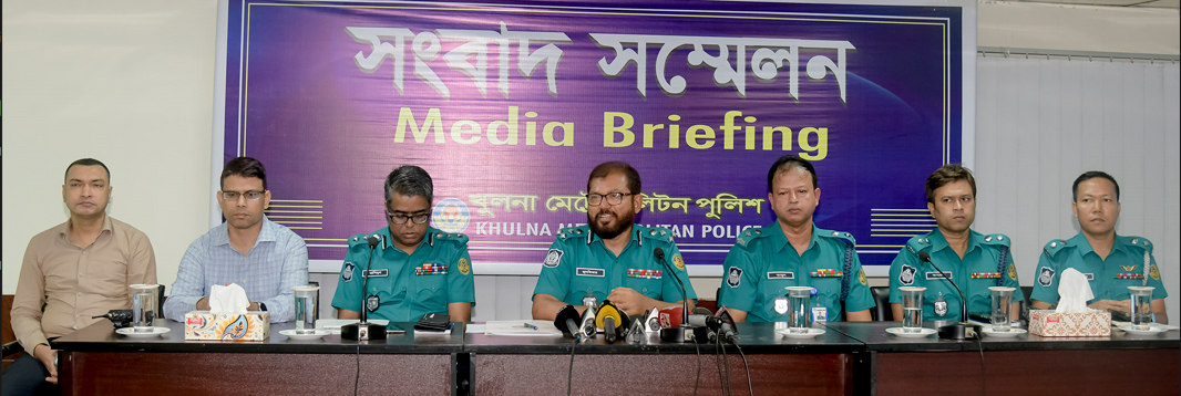 শিক্ষার্থীদের পড়ার টেবিলে ফিরিয়ে আনতে হবে: কেএমপি কমিশনার