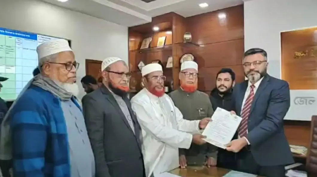 খুলনায় সকাল থেকেই মনোনয়ন জমা দেওয়া শুরু