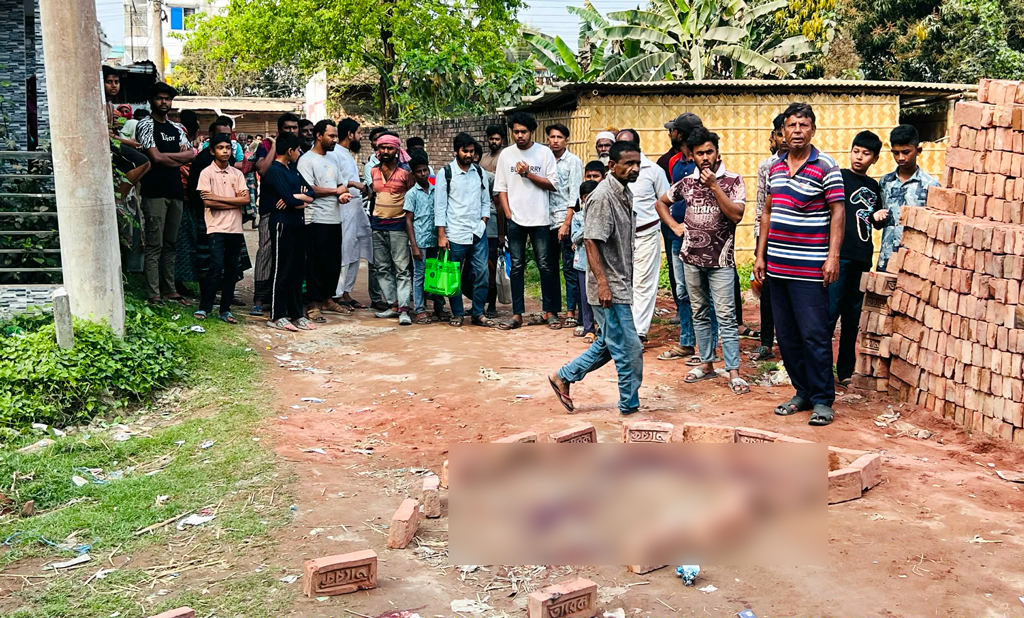কুষ্টিয়ায় প্রকাশ্যে যুবককে কুপিয়ে হত্যা