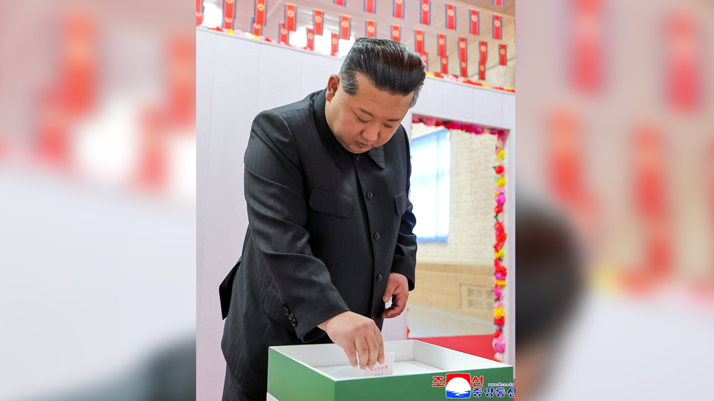 ৯৯.৯৩ শতাংশ ভোট পেয়ে পুনর্নির্বাচিত কিম জং-উন, বাকিটা ‘না’ ভোট