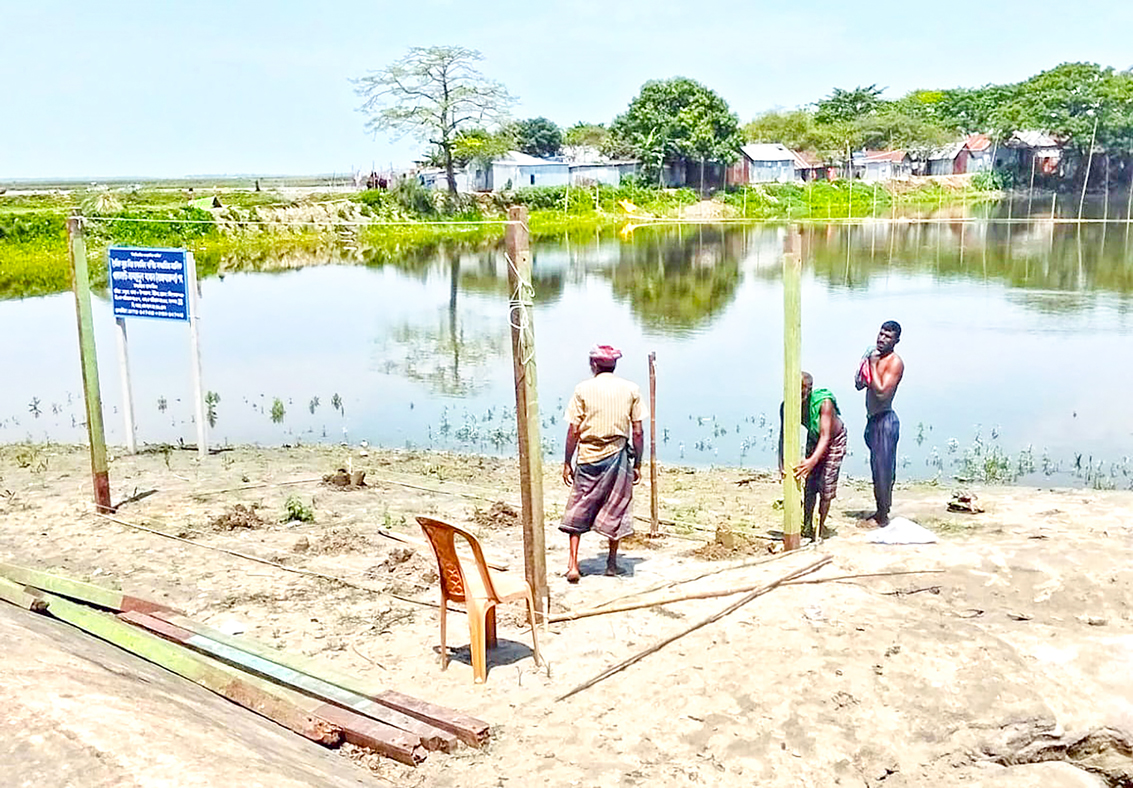 কিশোরগঞ্জের ইটনা: কলেজের পুকুর, জমি দখল
