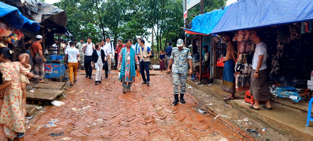 উখিয়ায় রোহিঙ্গা আশ্রয়শিবির পরিদর্শনে জাইকার প্রতিনিধিদল