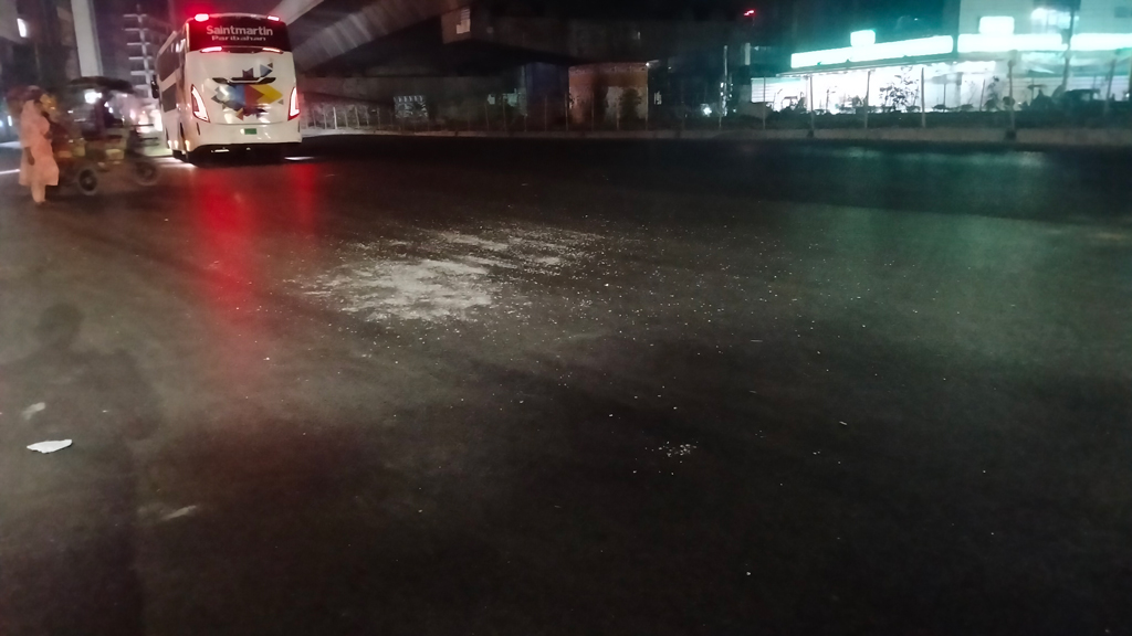 উত্তরায় ককটেল বিস্ফোরণে পথচারী আহত