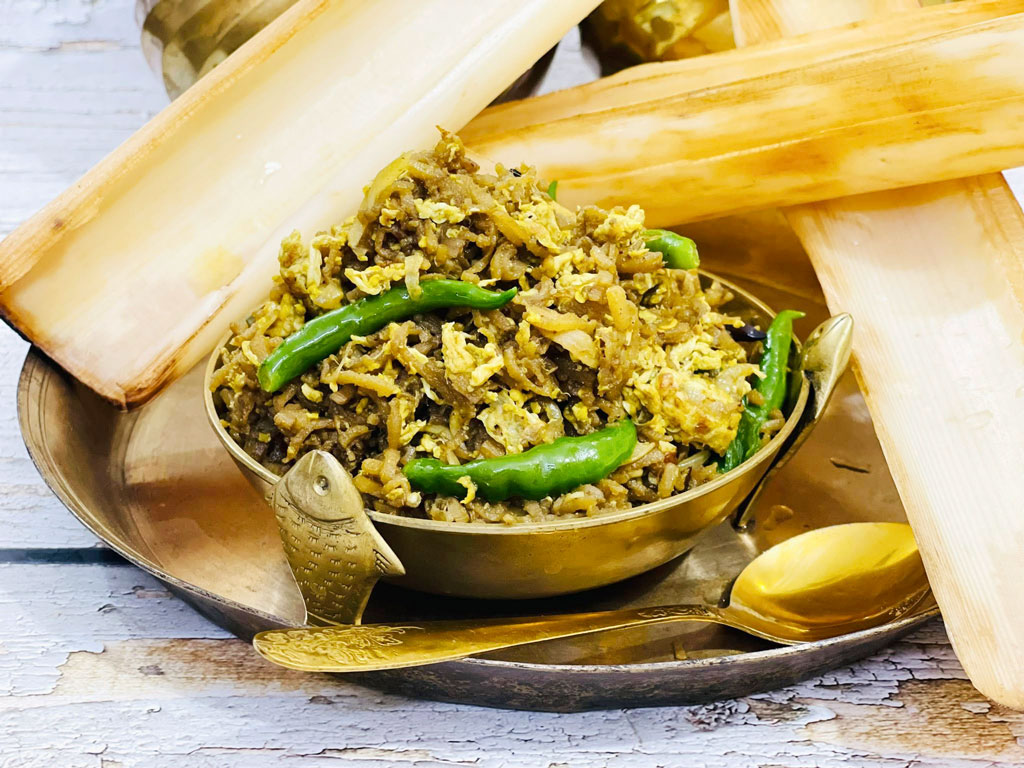 রাতের হালকা খাবারে থাক কলার থোড় ভাজি
