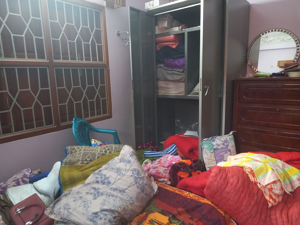 কালিয়াকৈরে বাসাবাড়িতে ডাকাতি, স্বর্ণালংকার–টাকাসহ মালপত্র লুট