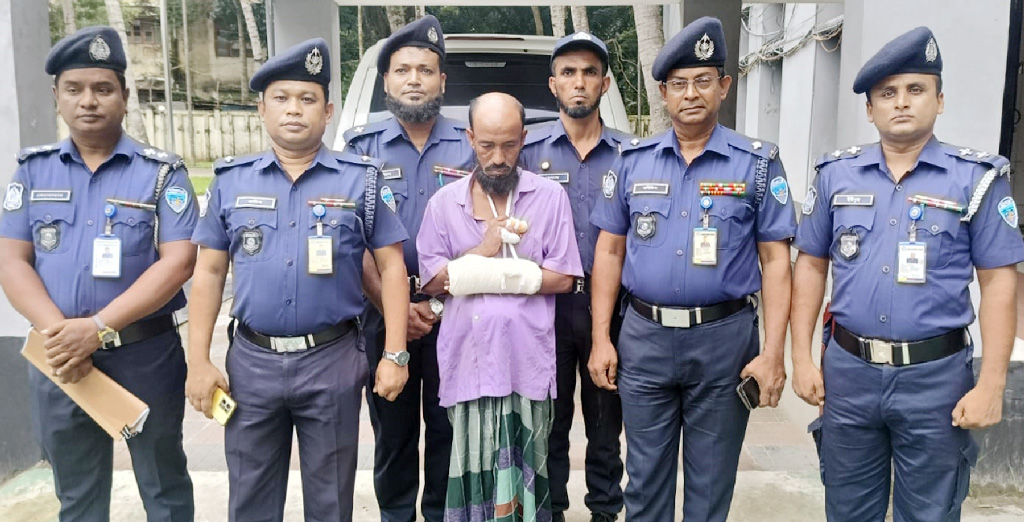 টাকা নিয়েও পাত্রী না দেখানোয় ঘটককে পানিতে চুবিয়ে হত্যা, গ্রেপ্তার ১