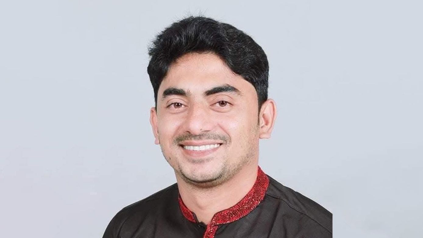 দেশে ফিরেই বিমানবন্দরে আটক স্বেচ্ছাসেবক লীগ নেতা