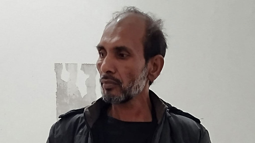 ভিক্ষুকের টাকা ছিনতাই করার অভিযোগে একজন আটক