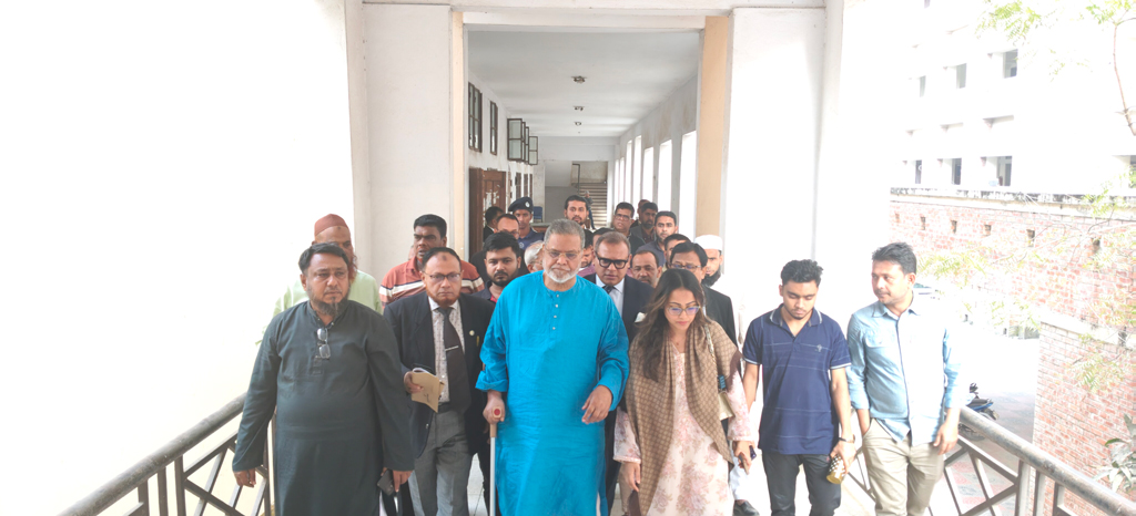 ভাইরাল ভিডিওটি এআই দিয়ে তৈরি, দাবি মঞ্জুরুল মুন্সীর আইনজীবীর