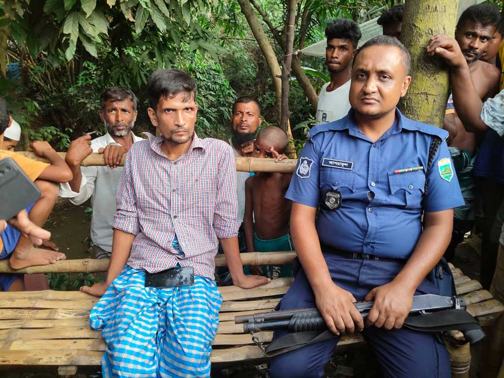 সিরাজগঞ্জের কামারখন্দে ইয়াবাসহ সাংবাদিক পরিচয়ধারী একজন আটক