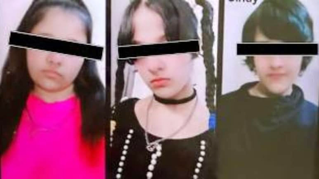 ভারতে তিন বোনের আত্মহত্যা: বাবার ৩ স্ত্রী নিয়ে ঘনীভূত রহস্য