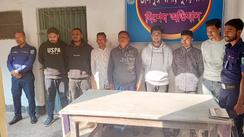 কুড়িগ্রামে জনজীবন স্বাভাবিক, নাশকতা চেষ্টার অভিযোগে আটক ৩৩