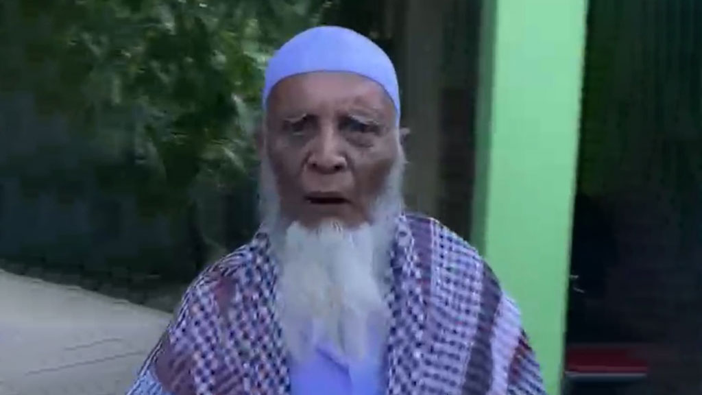হাঁস খাওয়ার অভিযোগে বৃদ্ধকে ছুরিকাঘাতে হত্যা, মিশুকচালক গ্রেপ্তার