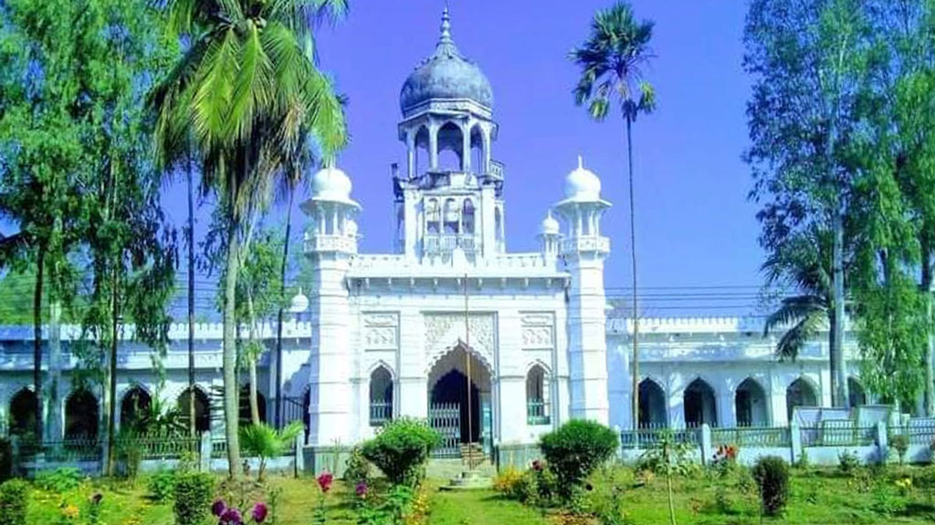 কারমাইকেল কলেজ ছাত্র সংসদ: ৩৫ বছর নেই নির্বাচন, তহবিলে কোটি টাকা