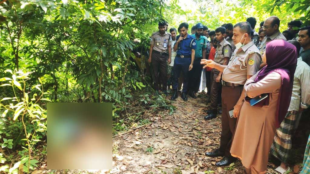 স্বামীর লাশ ঝোপঝাড়ে, স্ত্রী বলেন—‘ডাকাতি করছিল, কেউ হয়তো মেরে ফেলেছে’