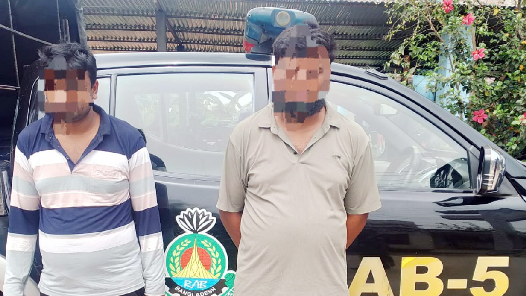 কৃষককে ভেকুতে পিষে হত্যার ঘটনায় গ্রেপ্তার ২