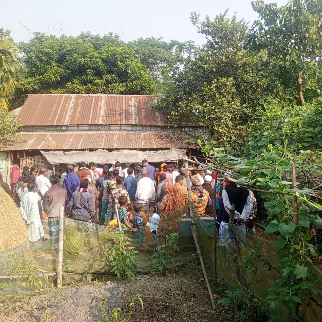 নেত্রকোনায় কৃষকের গলাকাটা লাশ উদ্ধার