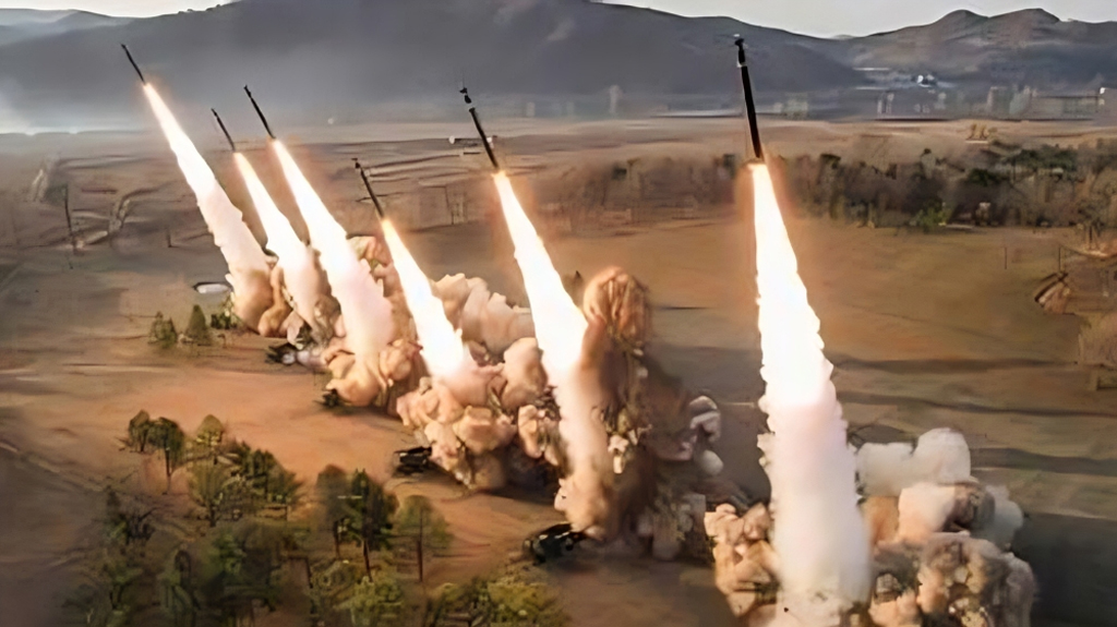 দোহার আকাশে ইরানি ক্ষেপণাস্ত্র