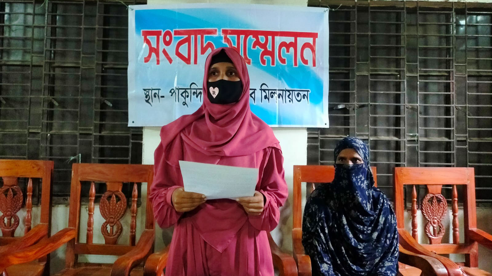 স্ত্রীকে তালাক দিয়ে শিশুকন্যাকে কেড়ে নেওয়ার অভিযোগ এনসিপি নেতার বিরুদ্ধে