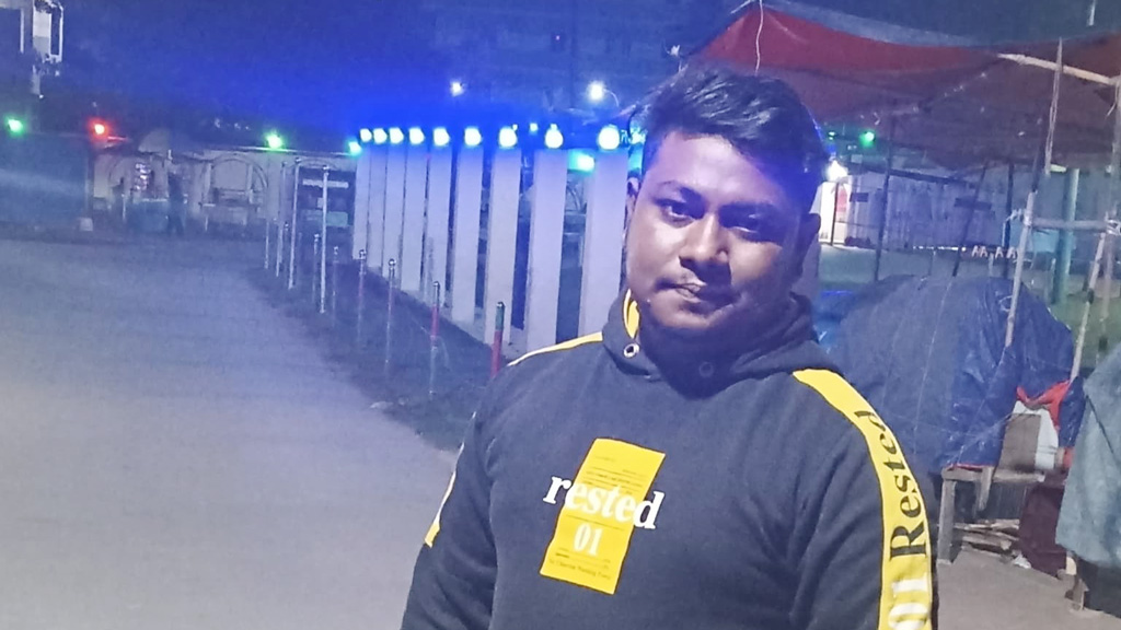 সংঘর্ষে যুবদল নেতার অনুসারী নিহতের খবরে প্রতিপক্ষের বাড়িতে আগুন-লুটপাট