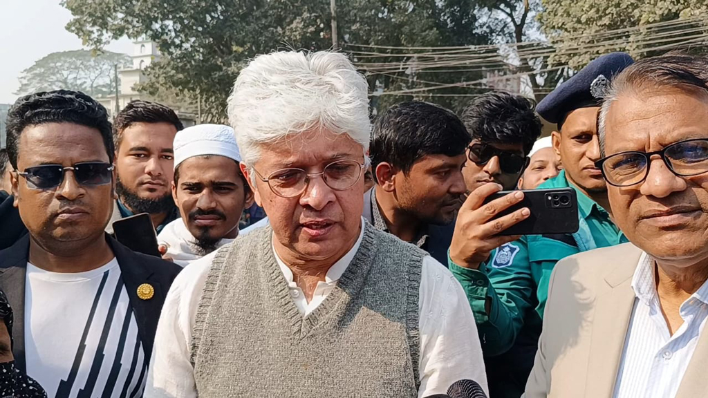 জুলাই অভ্যুত্থানের বিপক্ষ শক্তিই গণভোট নিয়ে প্রশ্ন তুলতে পারে: উপদেষ্টা আদিলুর