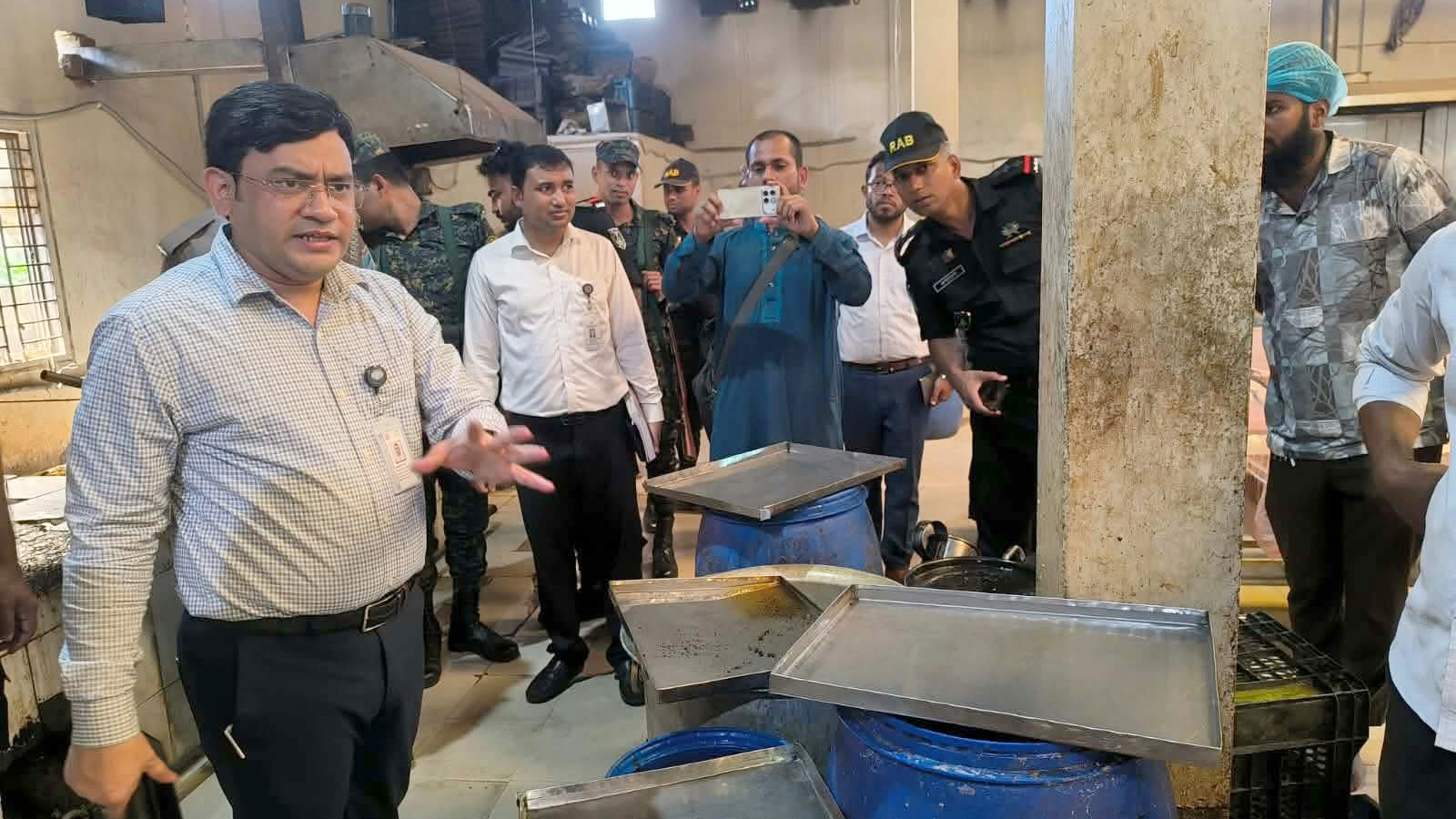 কিশোরগঞ্জে তিন প্রতিষ্ঠানকে ১০ লাখ টাকা জরিমানা
