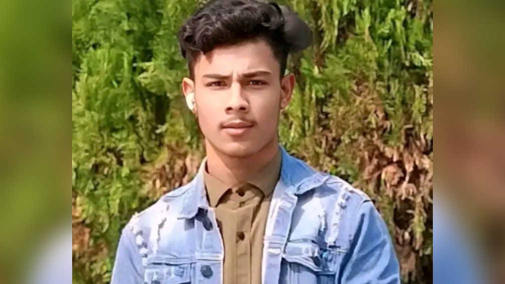 বিয়ের তিন বছরের মাথায় স্ত্রীকে কুপিয়ে হত্যার অভিযোগ