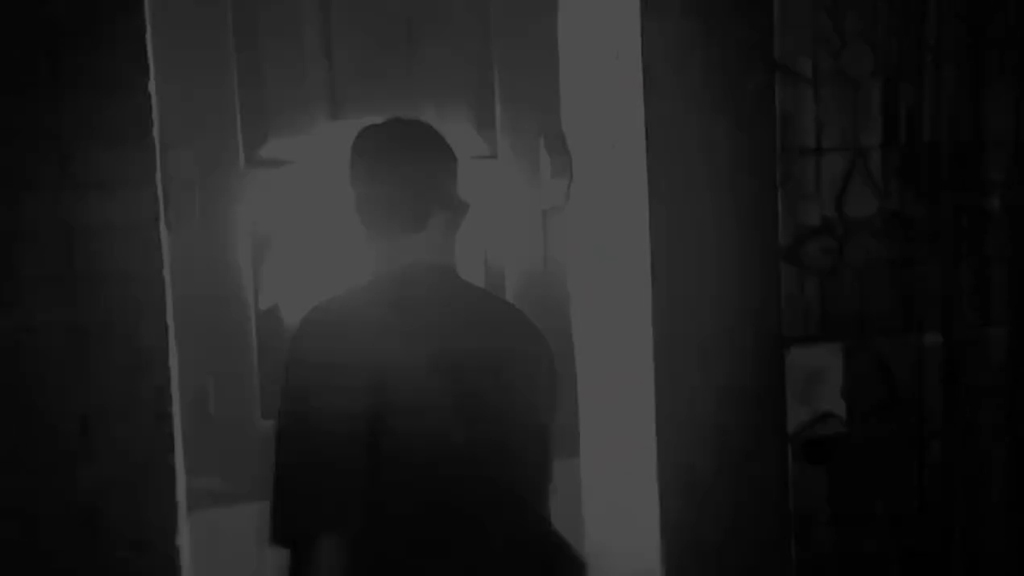 কিশোরগঞ্জে গাছ কেটে অবরোধ, গ্রামীণ ব্যাংক ও অ্যাম্বুলেন্সে আগুন