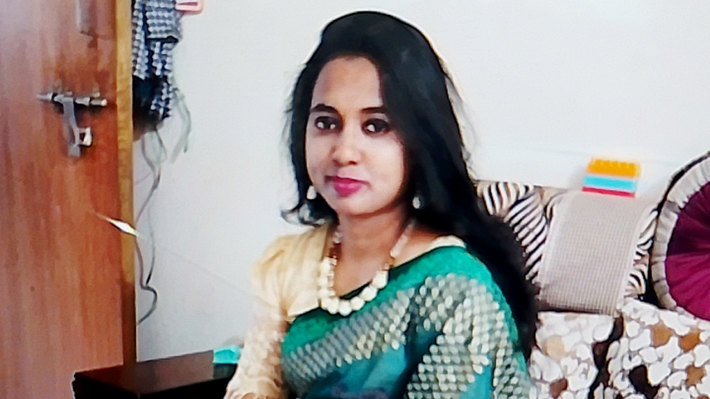 প্রাইভেট পড়ানোর বকেয়া টাকা চাওয়ায় শিক্ষিকার মাথায় ১০ কোপ, আটক ১