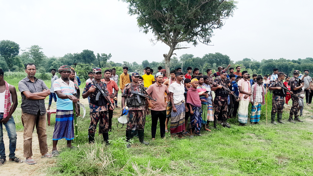 প্রাগপুর সীমান্তে পুশ ইন চেষ্টা ব্যর্থ: ১২ জনের পরিচয় যাচাই শেষে সিদ্ধান্ত নেবে বিএসএফ