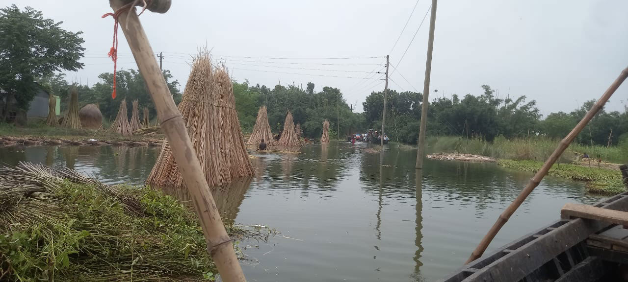 কুষ্টিয়ায় বিপৎসীমার ১ মিটার নিচ দিয়ে প্রবাহিত হচ্ছে পদ্মার পানি