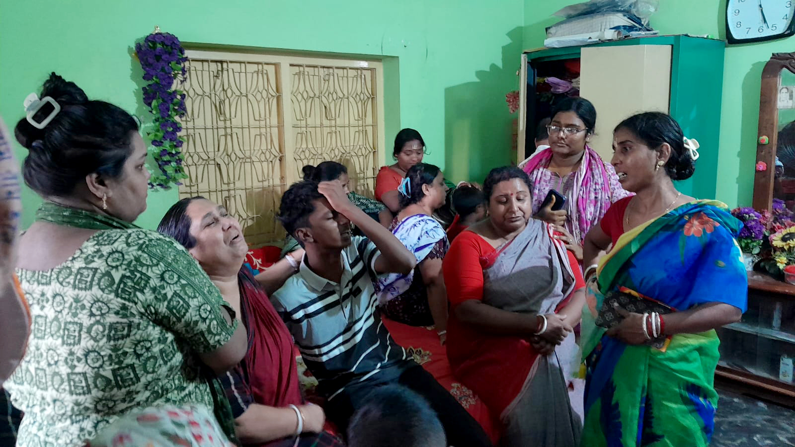 সাংবাদিক দেবাশীষসহ নিহত ৭ বাংলাদেশির ময়নাতদন্ত আজ, মরদেহের অপেক্ষায় পরিবার-সহকর্মীরা