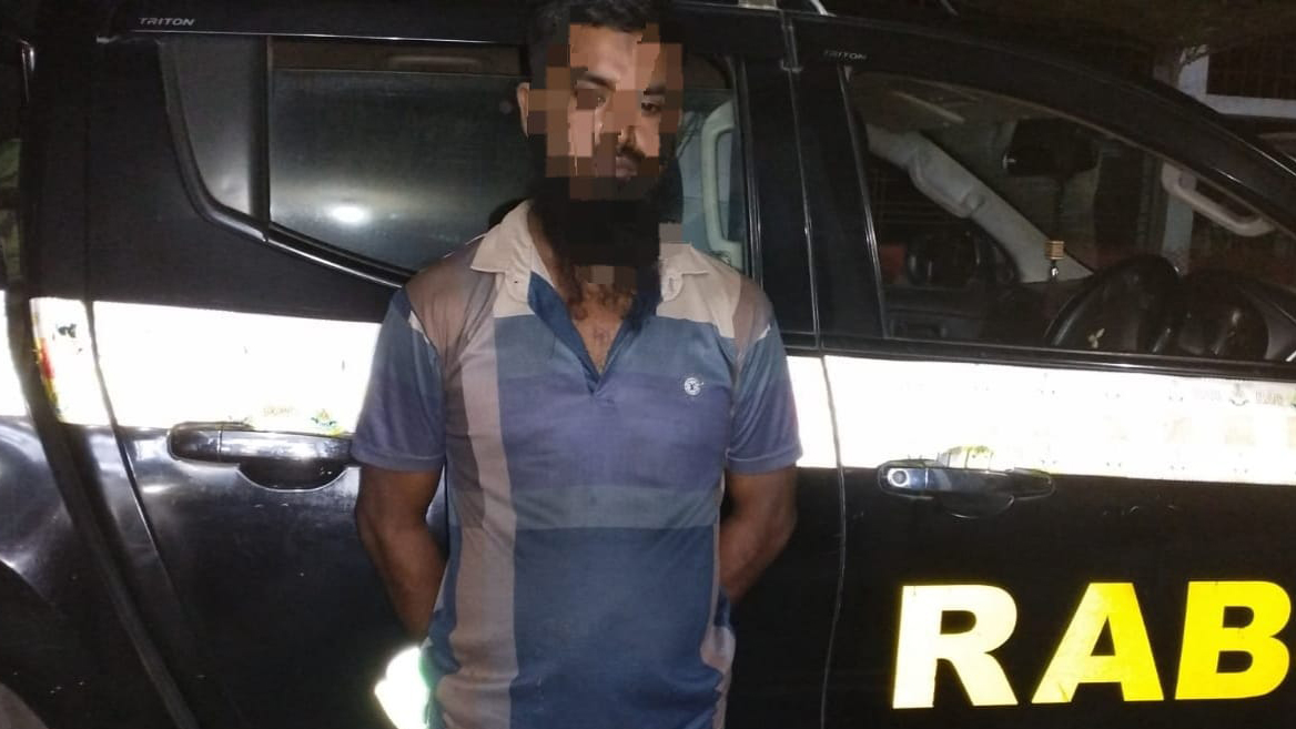 কুষ্টিয়ায় পীর হত্যা: রাজশাহী থেকে এজাহারভুক্ত আসামি গ্রেপ্তার