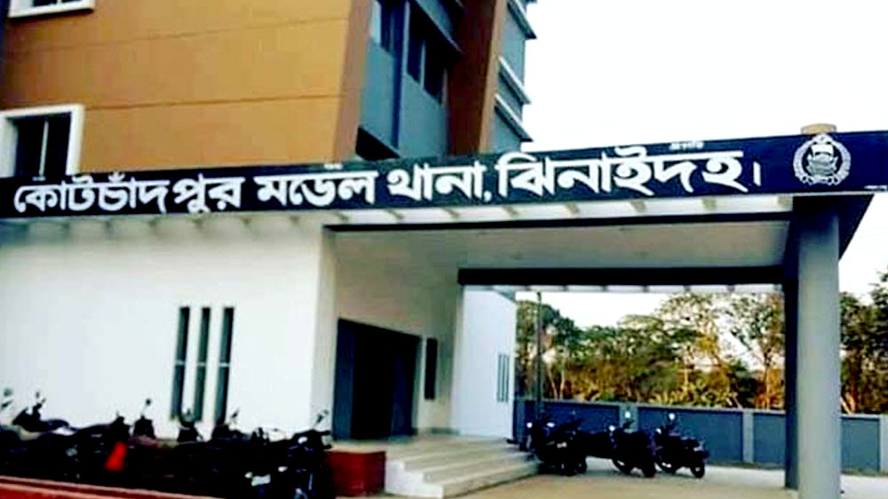 ঋণ নিয়ে স্বামীকে বিদেশ পাঠানোর পর পেলেন তালাক ও এনজিওর মামলা