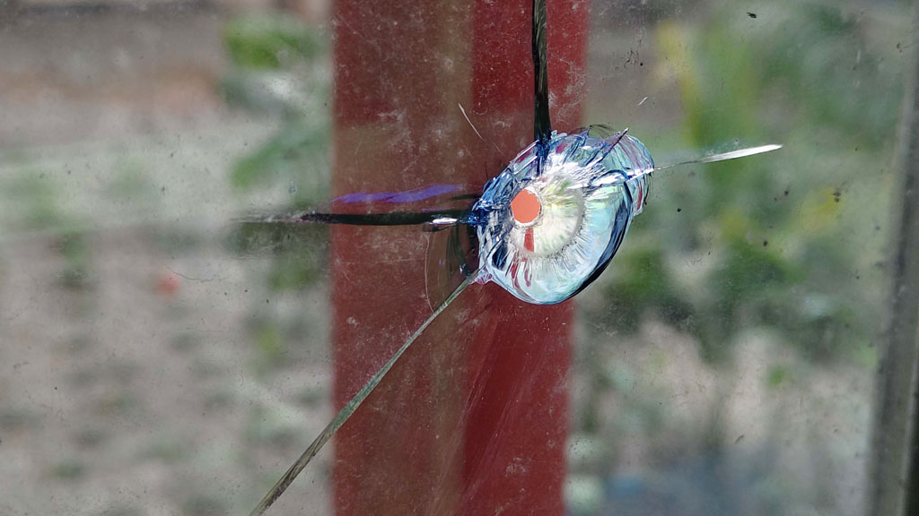 কোটালীপাড়ায় ব্যবসায়ীর বাড়িতে গুলি, আতঙ্ক