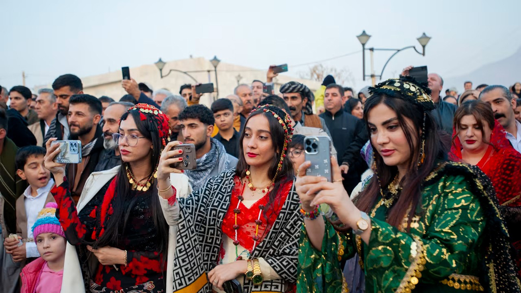 ইরানের কুর্দিরা কেন হঠাৎ আলোচনায়, তাঁরা কারা