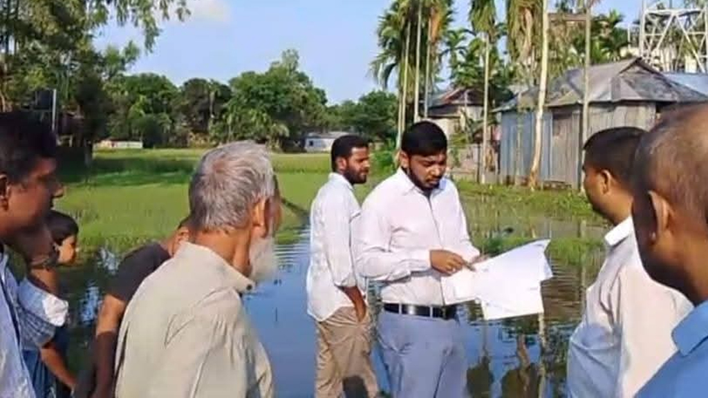 কুড়িগ্রামে ৬৫ বছরের আইনি লড়াই শেষে ফিরে পেলেন পৈতৃক জমি
