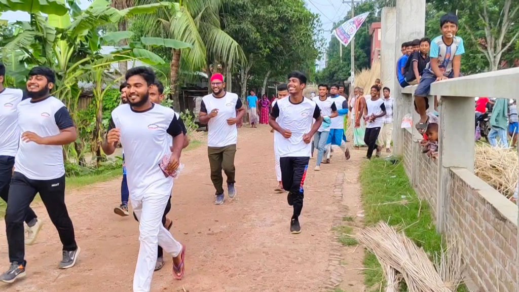 ঈদে মিলাদুন্নবী (সা.) উপলক্ষে খোকসায় ৫ কিলোমিটার ম্যারাথন দৌড়