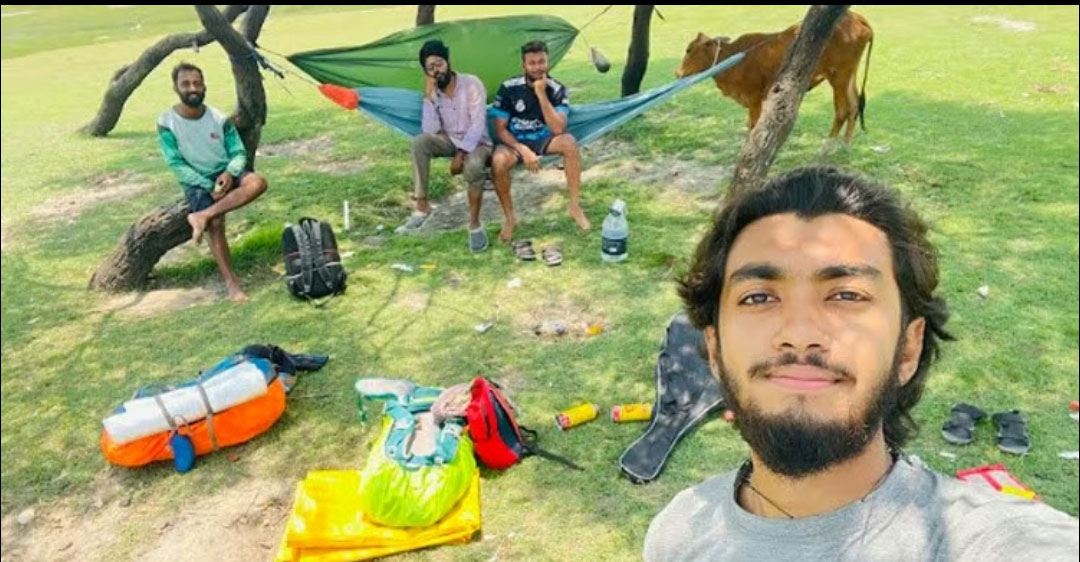 সীতাকুণ্ড উপকূলে রাত যাপনকালে ছিনতাইয়ের শিকার চার পর্যটক