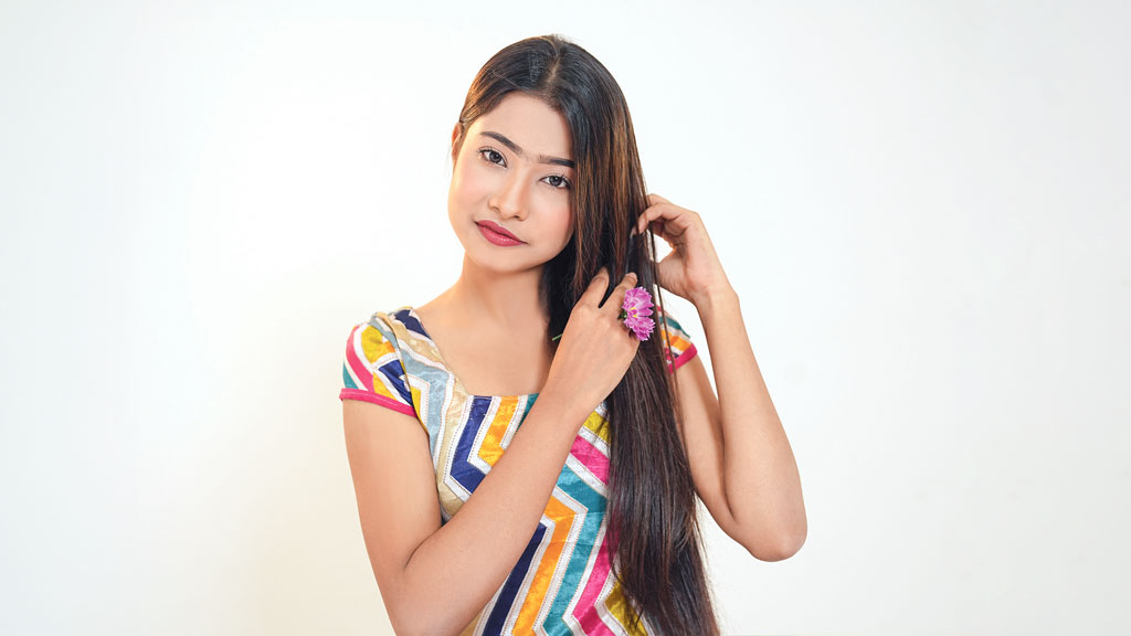 সপ্তাহে এক দিন মাথার ত্বক ভালোভাবে পরিষ্কার করা জরুরি