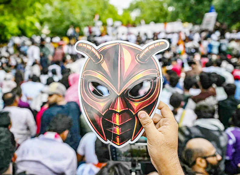 গণতান্ত্রিক ভারতের অগণতান্ত্রিক আচরণ