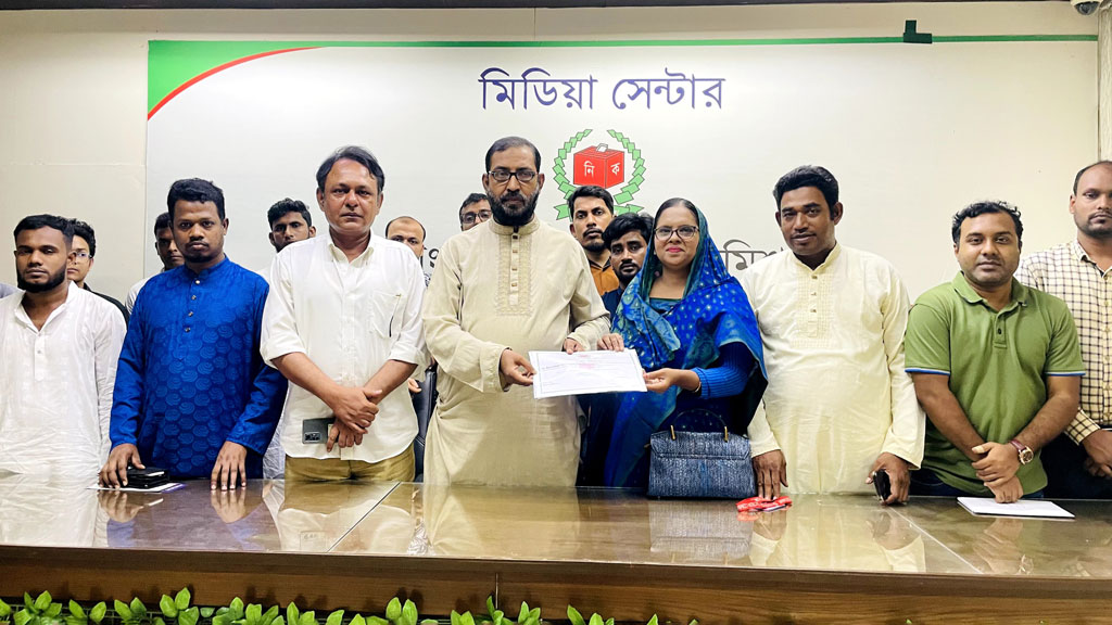 আদালতের আদেশে নিবন্ধন পেল লেবার পার্টি, প্রতীক আনারস