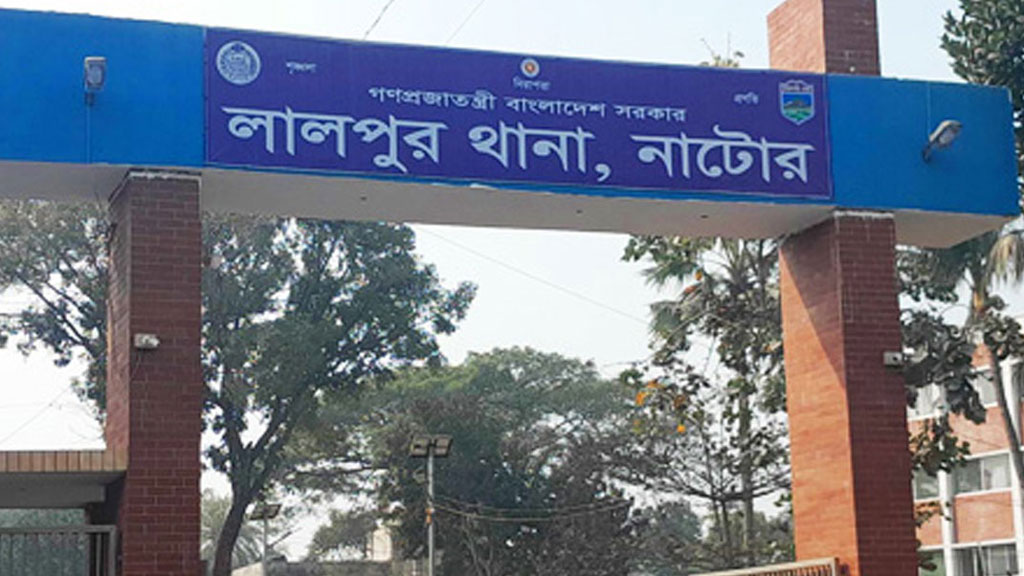 কমিটি নিয়ে দ্বন্দ্বে নাটোরে আশ্রমে গুলি-ভাঙচুর