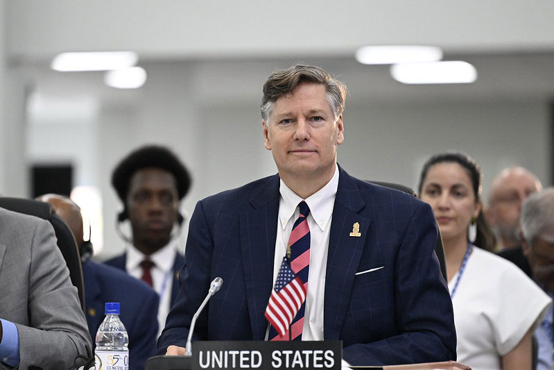 ভারতকে চীনের মতো শক্তিশালী শত্রু হতে দেবে না যুক্তরাষ্ট্র